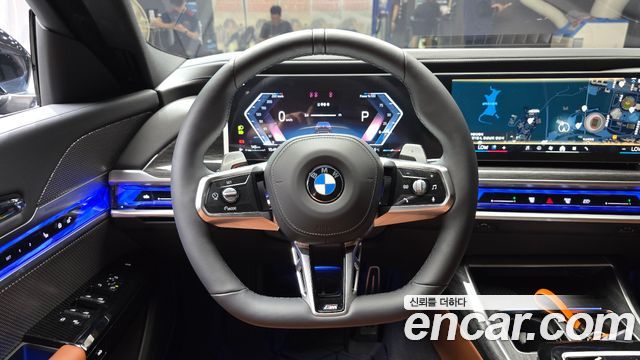 BMW 7 Series (G70) 740i xDrive M Sport 2026 — фото 14