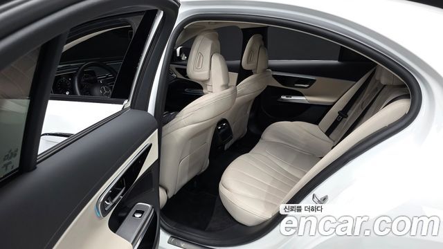 Mercedes-Benz E-Class (W214) E200 Avantgarde 2024 — фото 12