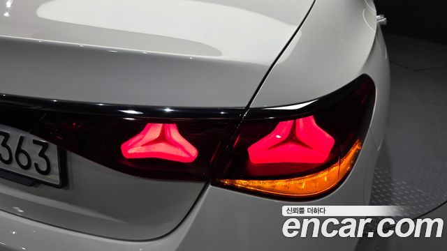 Mercedes-Benz E-Class (W214) E200 Avantgarde 2024 — фото 23