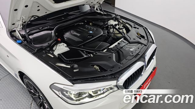 BMW 5 Series (G30) 520d xDrive M Sport Package Plus 2018 — фото 6