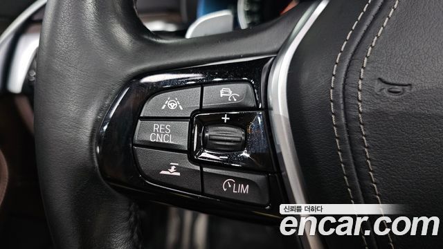 BMW 5 Series (G30) 520d xDrive M Sport Package Plus 2018 — фото 15