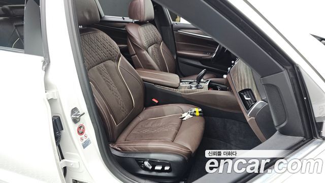 BMW 5 Series (G30) 520d xDrive M Sport Package Plus 2018 — фото 26