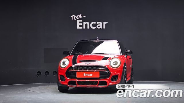 MINI Cooper S Convertible JCW 3rd 2020 — фото 3