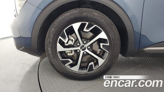 Kia Sportage Hybrid (V) Signature Gravity 4WD 2023 — фото 5