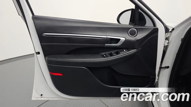 Hyundai Sonata (DN8) 2.0 Premium Plus 2022 — фото 24