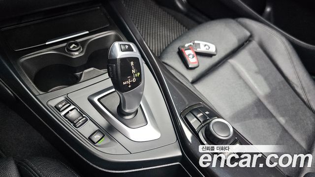 BMW 1 Series (F20) 118d Sport 5Door 2015 — фото 9