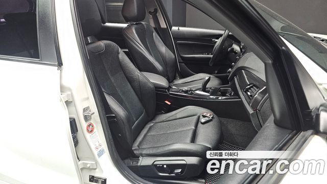BMW 1 Series (F20) 118d Sport 5Door 2015 — фото 16