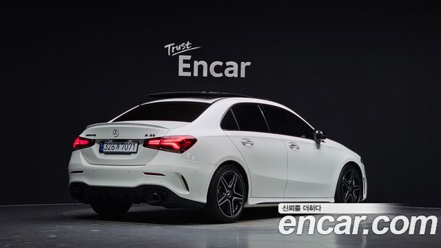 Mercedes-Benz A-Class (W177) AMG A35 4MATIC Sedan 2023 — фото 2