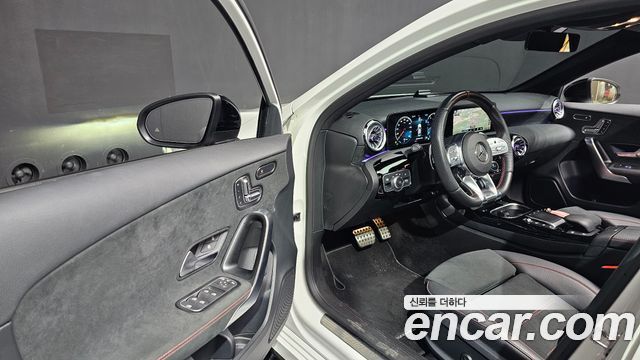 Mercedes-Benz A-Class (W177) AMG A35 4MATIC Sedan 2023 — фото 10