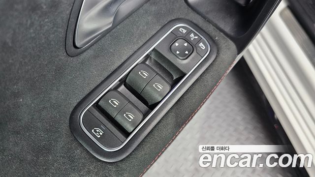 Mercedes-Benz A-Class (W177) AMG A35 4MATIC Sedan 2023 — фото 26