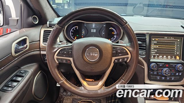 Jeep Grand Cherokee 3.0 Diesel Overland Summit WK2 2014 — фото 12