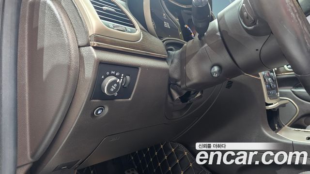 Jeep Grand Cherokee 3.0 Diesel Overland Summit WK2 2014 — фото 16