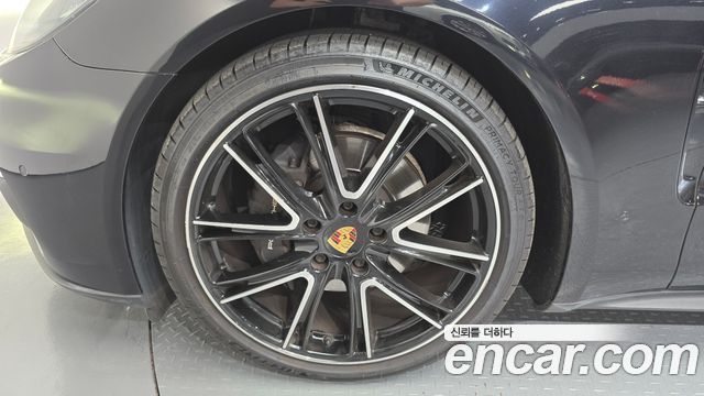 Porsche Panamera (971) 3.0 AWD 2020 — фото 5