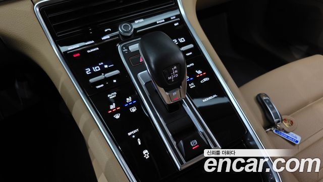 Porsche Panamera (971) 3.0 AWD 2020 — фото 9