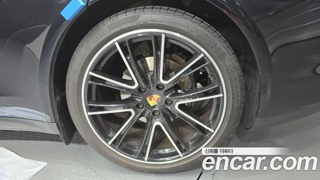 Porsche Panamera (971) 3.0 AWD 2020 — фото 21