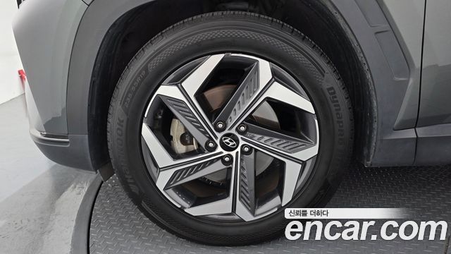 Hyundai Tucson (NX4) Gasoline 1.6 Turbo 4WD Inspiration 2022 — фото 5