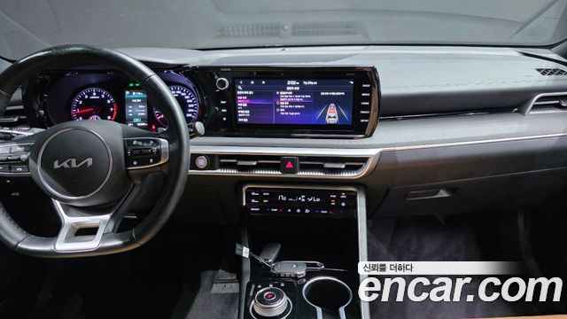 Kia K5 (III) 1.6 Turbo Prestige 2023 — фото 19