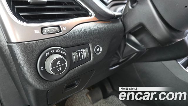 Jeep Cherokee (KL) 2.4 Limited 2WD 2022 — фото 17