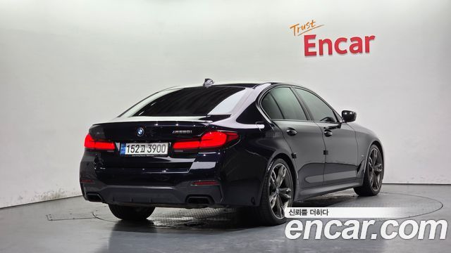 BMW 5 Series (G30) M550i xDrive 2021 — фото 2