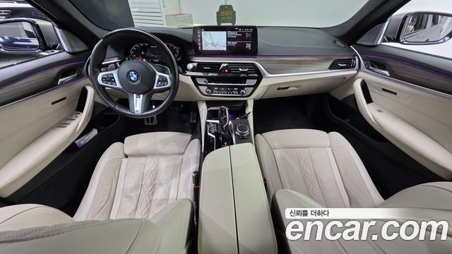 BMW 5 Series (G30) M550i xDrive 2021 — фото 7