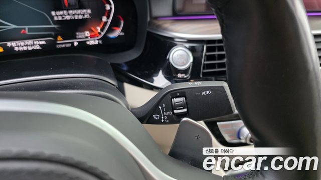 BMW 5 Series (G30) M550i xDrive 2021 — фото 29
