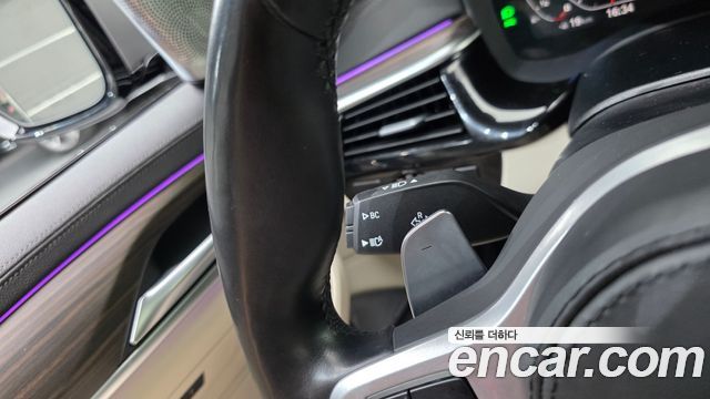 BMW 5 Series (G30) M550i xDrive 2021 — фото 30
