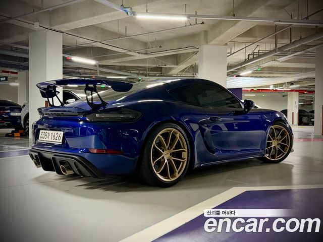 Porsche 718 Cayman 4.0 GT4 2023 — фото 2