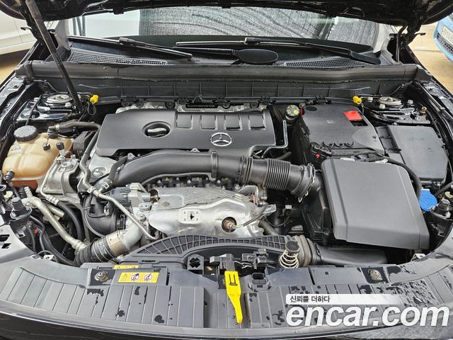 Mercedes-Benz GLB-Class (X247) GLB250 4MATIC 2021 — фото 6