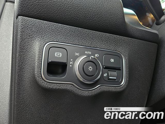 Mercedes-Benz GLB-Class (X247) GLB250 4MATIC 2021 — фото 15