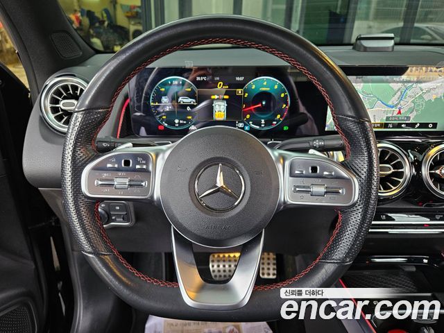 Mercedes-Benz GLB-Class (X247) GLB250 4MATIC 2021 — фото 17