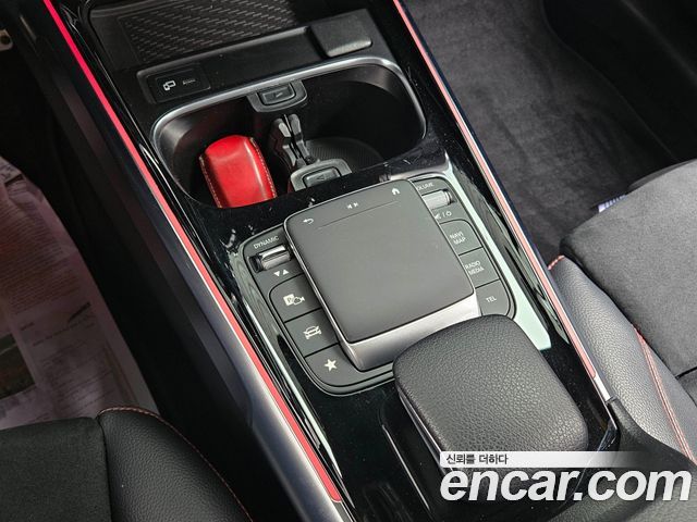 Mercedes-Benz GLB-Class (X247) GLB250 4MATIC 2021 — фото 18