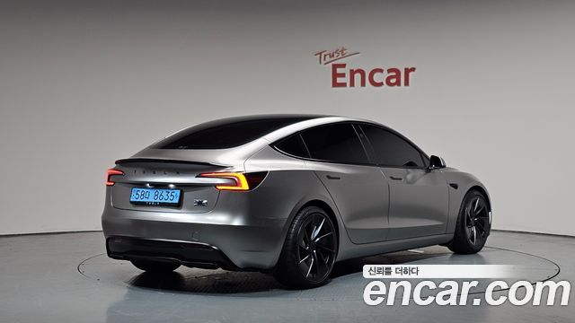 Tesla Model 3 Performance AWD 2024 — фото 2