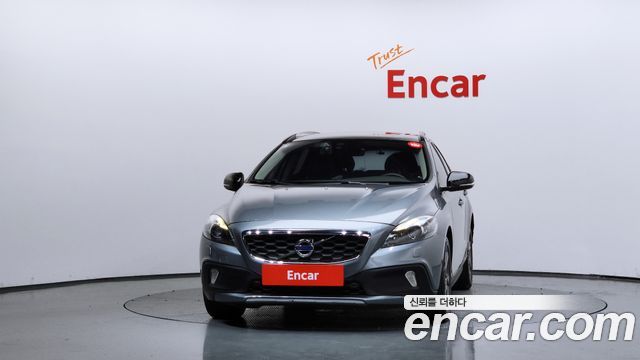Volvo V40 Cross Country D3 2016 — фото 3