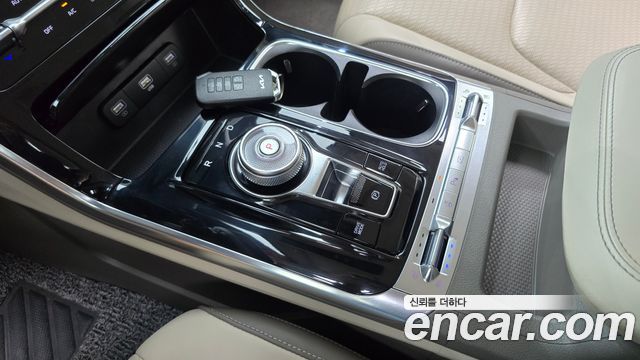 Kia Carnival (IV) Gasoline 9-Seater Signature 2023 — фото 9