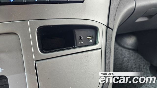 Hyundai Grand Starex Van 3-Seater Smart 2021 — фото 16