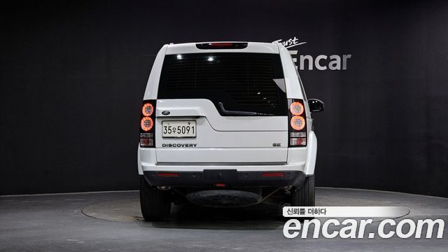 Land Rover Discovery 4 3.0 SDV6 SE 2016 — фото 4