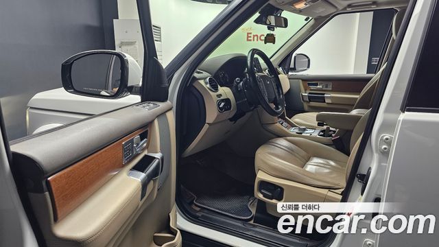 Land Rover Discovery 4 3.0 SDV6 SE 2016 — фото 10