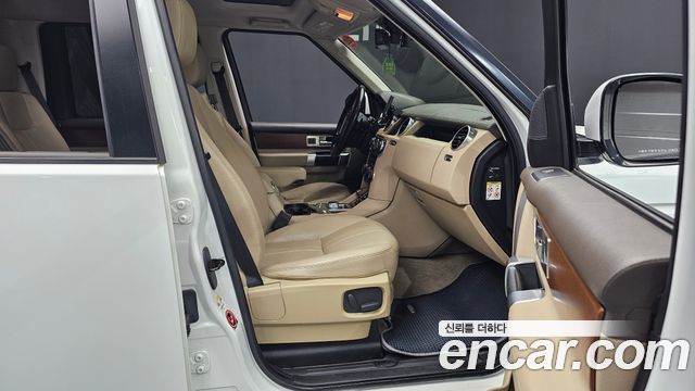 Land Rover Discovery 4 3.0 SDV6 SE 2016 — фото 11