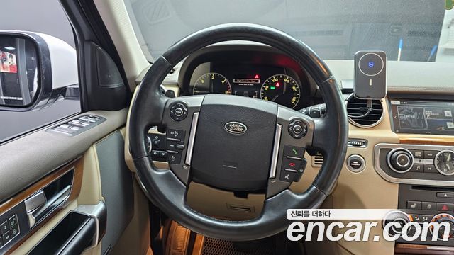 Land Rover Discovery 4 3.0 SDV6 SE 2016 — фото 13