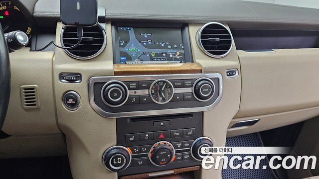 Land Rover Discovery 4 3.0 SDV6 SE 2016 — фото 14
