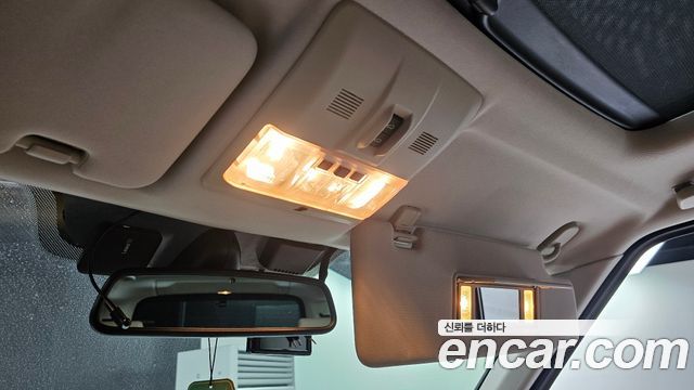 Land Rover Discovery 4 3.0 SDV6 SE 2016 — фото 17