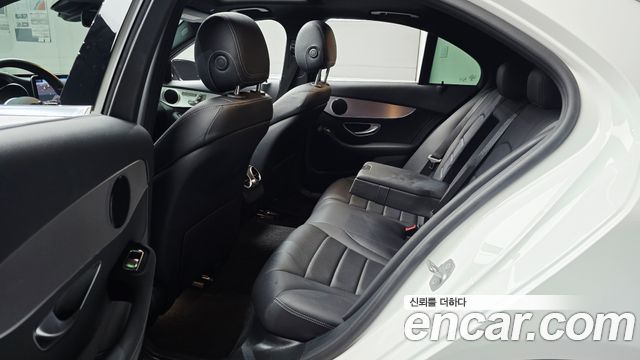 Mercedes-Benz C-Class (W205) C220 d 4MATIC 2020 — фото 11