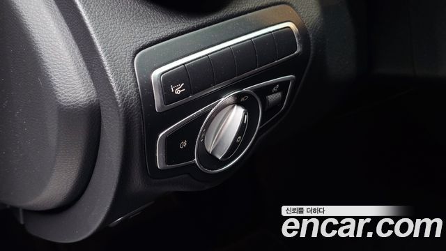 Mercedes-Benz C-Class (W205) C220 d 4MATIC 2020 — фото 19
