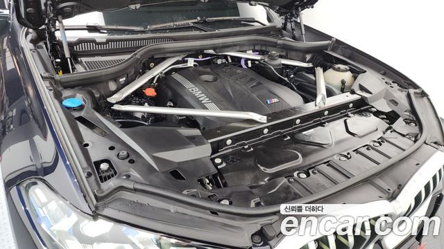 BMW X6 (G06) xDrive40i M Sport 2025 — фото 6