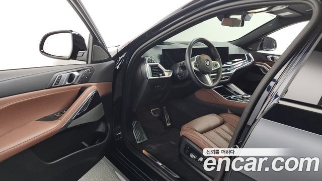 BMW X6 (G06) xDrive40i M Sport 2025 — фото 10