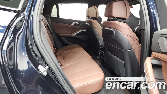 BMW X6 (G06) xDrive40i M Sport 2025 — фото 11