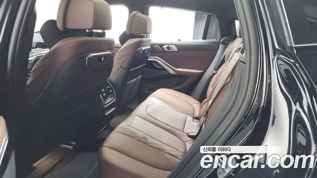 BMW X6 (G06) xDrive40i M Sport 2025 — фото 20