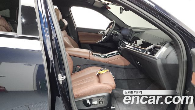 BMW X6 (G06) xDrive40i M Sport 2025 — фото 26