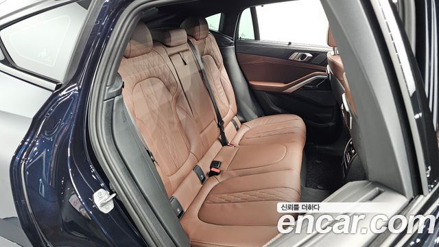 BMW X6 (G06) xDrive40i M Sport 2024 — фото 11