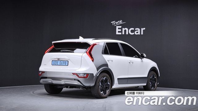 Kia Niro EV Earth 2025 — фото 2